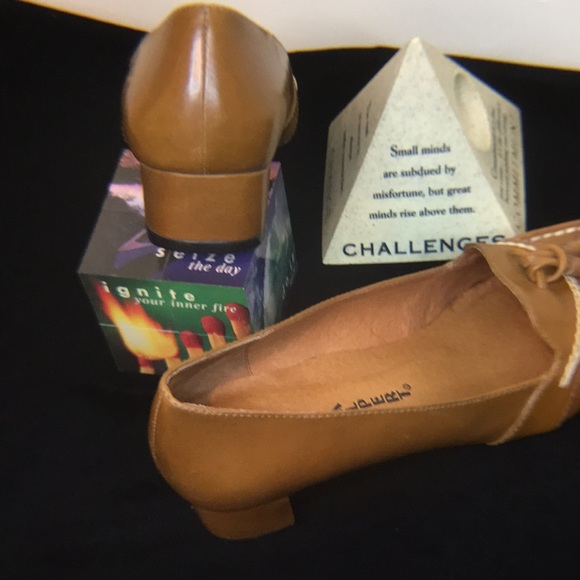 Leather shoes, Tan - Picture 4 of 4